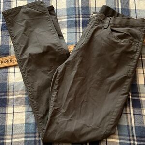 English laundry charcoal grey slim fit 34 x 34 cotton nylon active pant